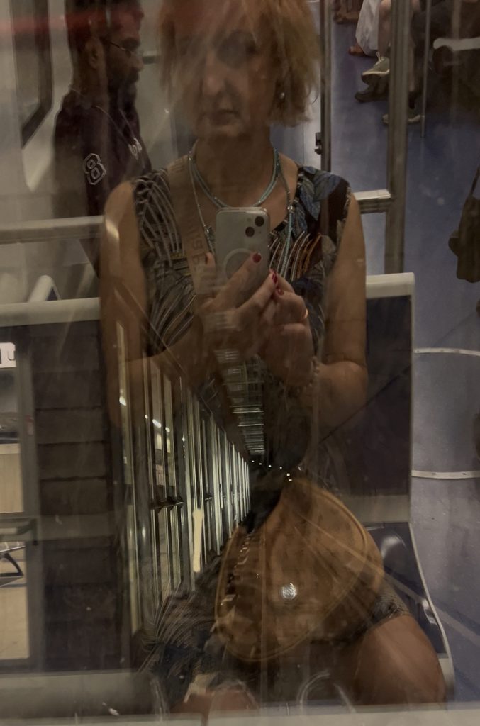 BiancaConRiflessoIl TunnelDellaMetro