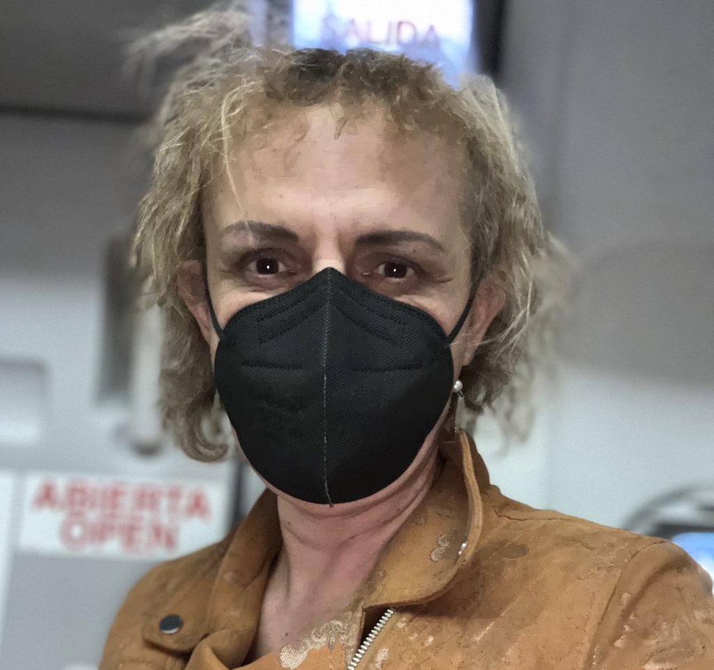 BiancaIndossaMascherina