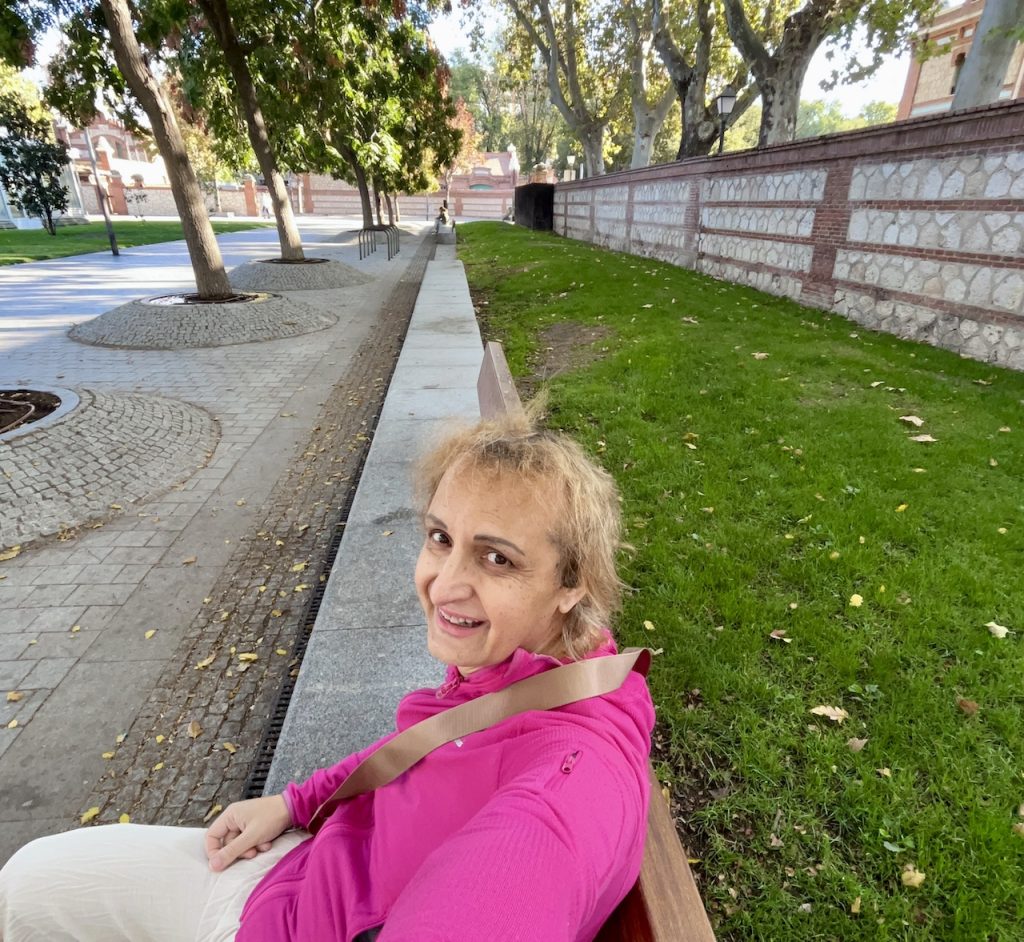 BiancasedutaAlParco