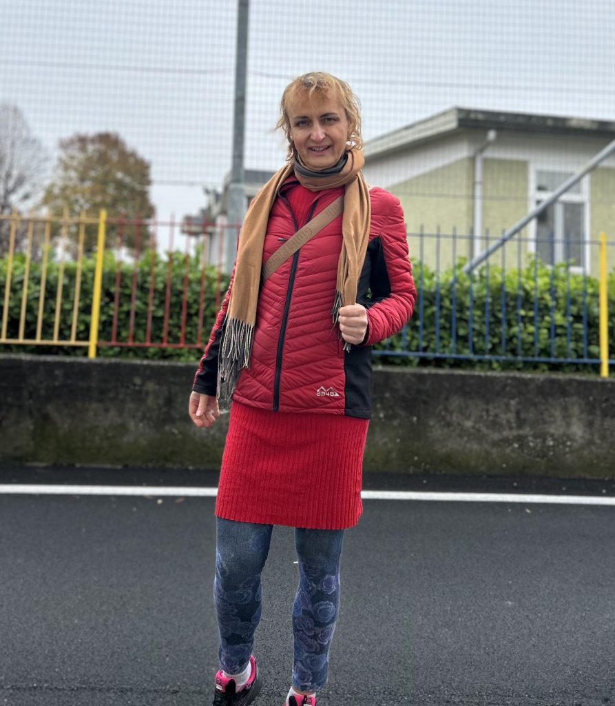 BiancaInStradaConGonna