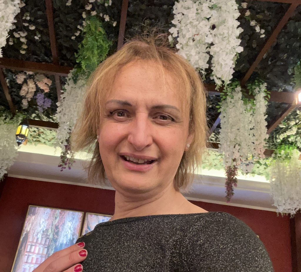 BiancaPrimoPianoInRistorante cover