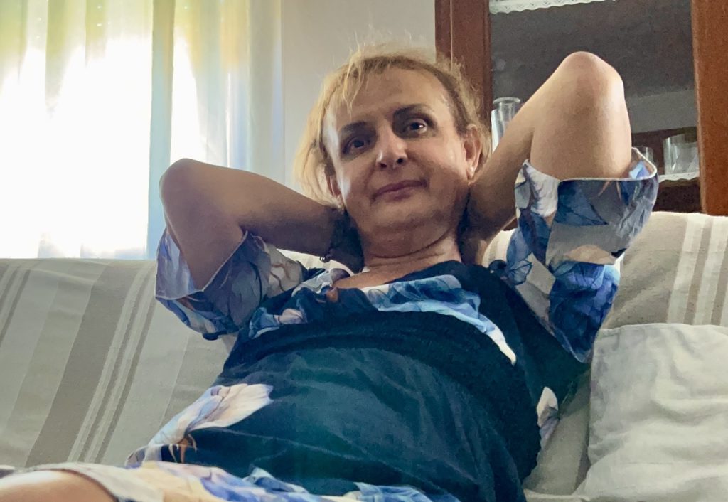 BiancaSdraiataDivano cover